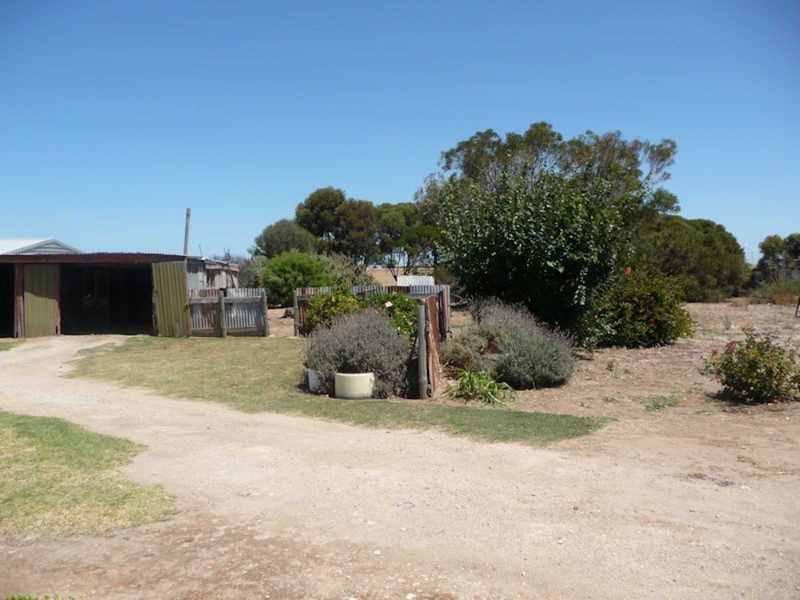 15 Mary Street, Edithburgh SA 5583