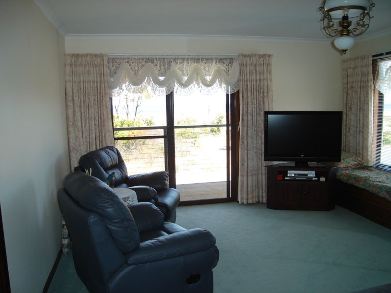 30 Esplanade, Hardwicke Bay SA 5575