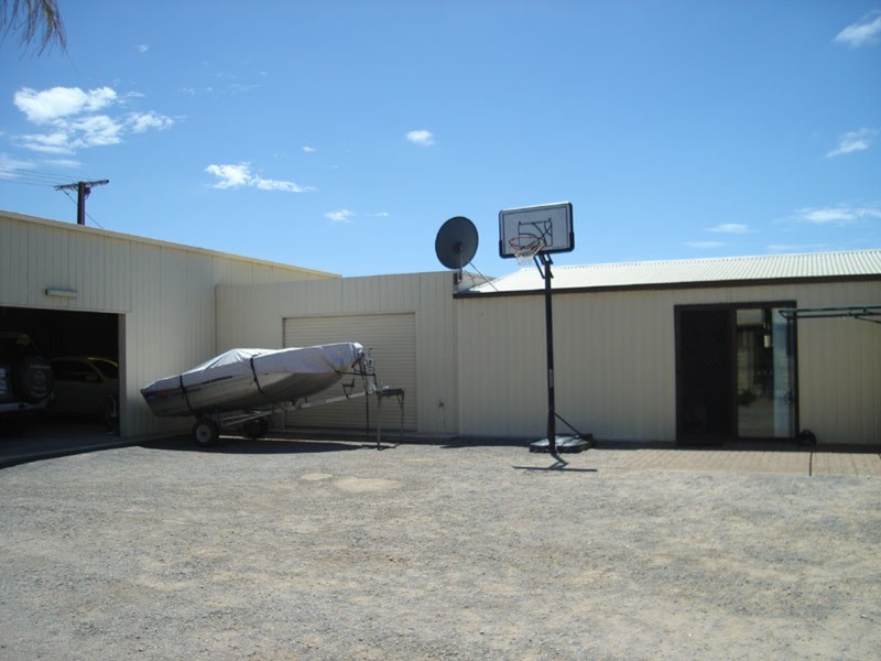 30 Esplanade, Hardwicke Bay SA 5575