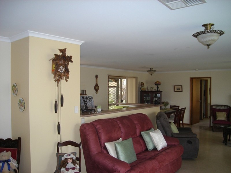 10 Depot Road, Minlaton SA 5575