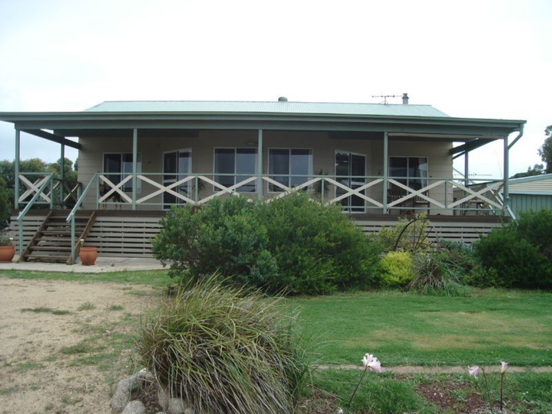 17 Esther Lane, Port Julia SA 5575