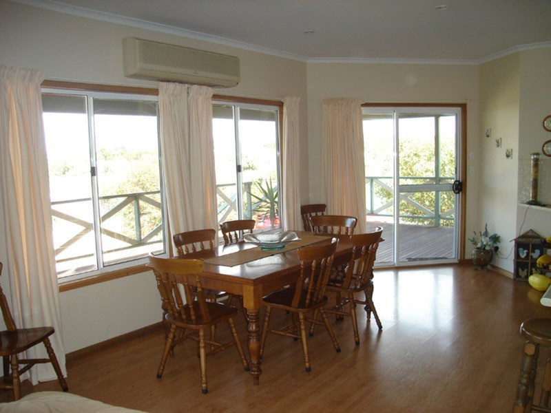 17 Esther Lane, Port Julia SA 5575