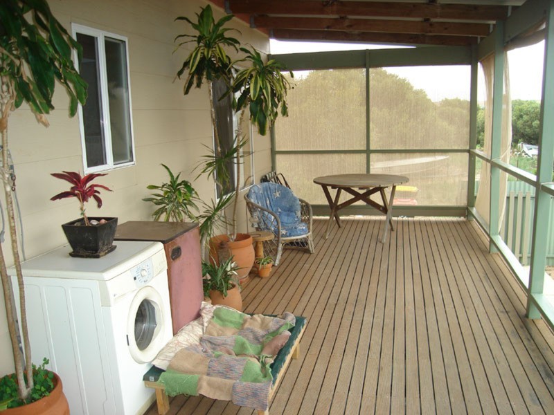 17 Esther Lane, Port Julia SA 5575