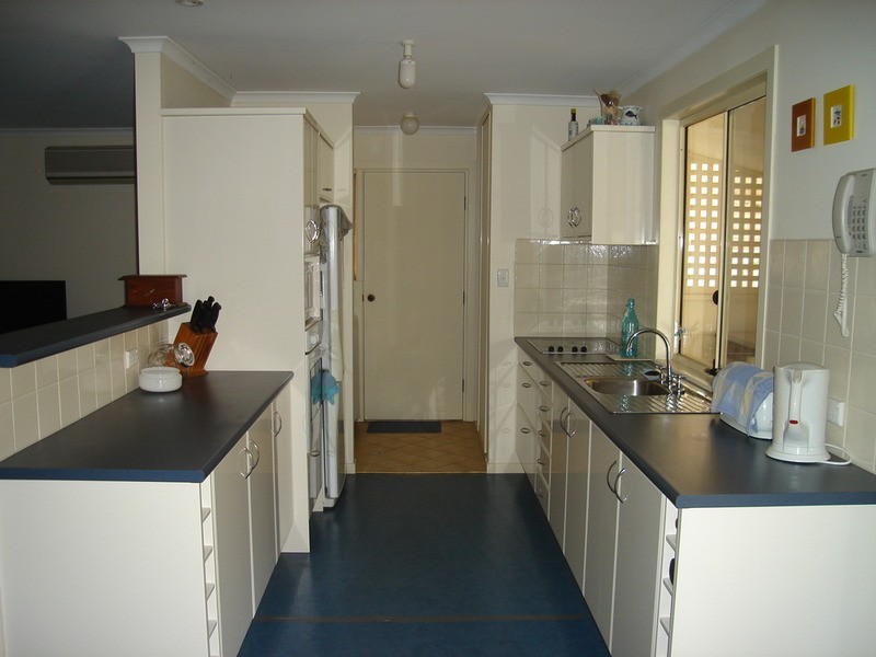 6 Yandra Drive, Port Rickaby SA 5575