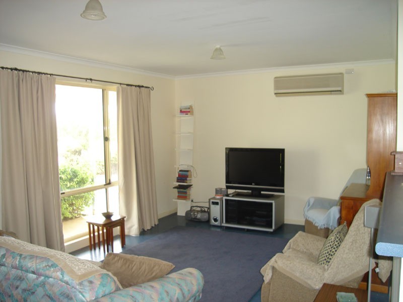 6 Yandra Drive, Port Rickaby SA 5575