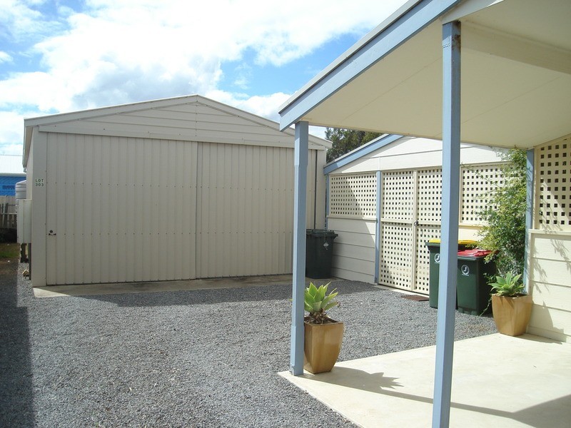 6 Yandra Drive, Port Rickaby SA 5575