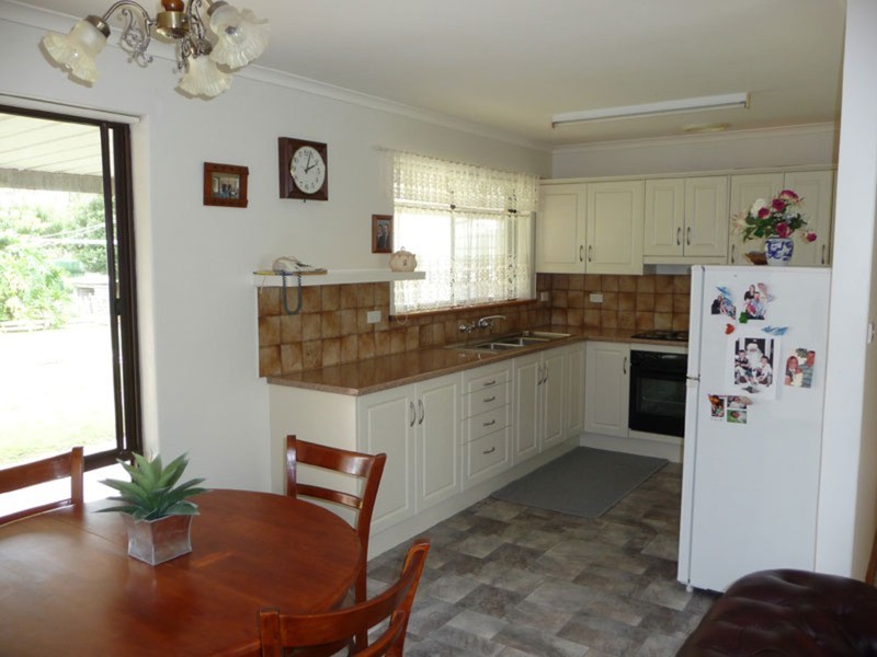 13 Henry Street, Edithburgh SA 5583