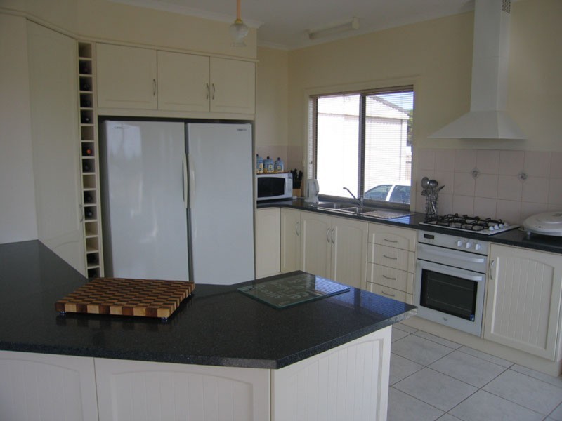 6 Jetty Road, Marion Bay SA 5575