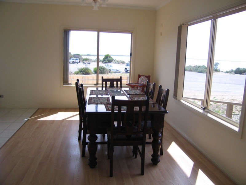 6 Jetty Road, Marion Bay SA 5575