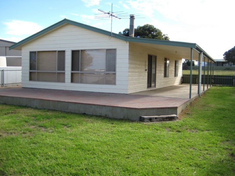 19 Captain Hutchinson Drive, Point Turton SA 5575