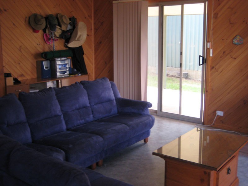 19 Captain Hutchinson Drive, Point Turton SA 5575