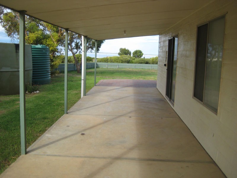 19 Captain Hutchinson Drive, Point Turton SA 5575