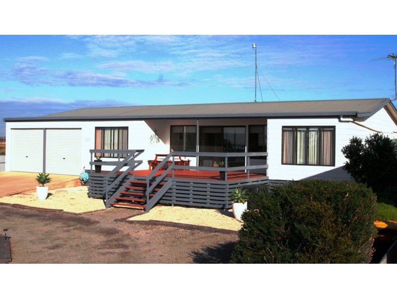 175 Bayview Road, Point Turton SA 5575