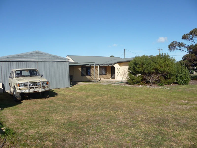 Lot 100/6 Third Street, Wool Bay SA 5575