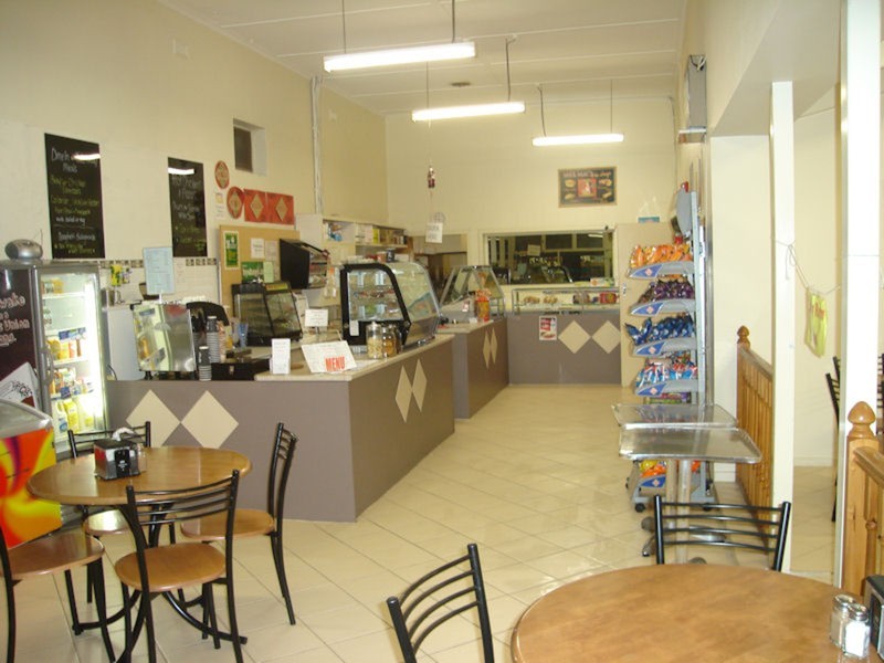 7 Warooka Road, Yorketown SA 5576