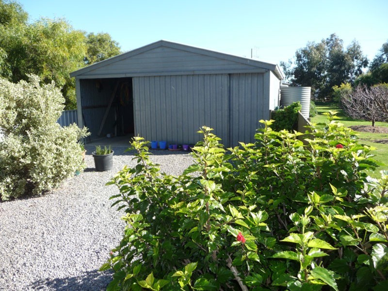 1 Gilbert Street, Coobowie SA 5583