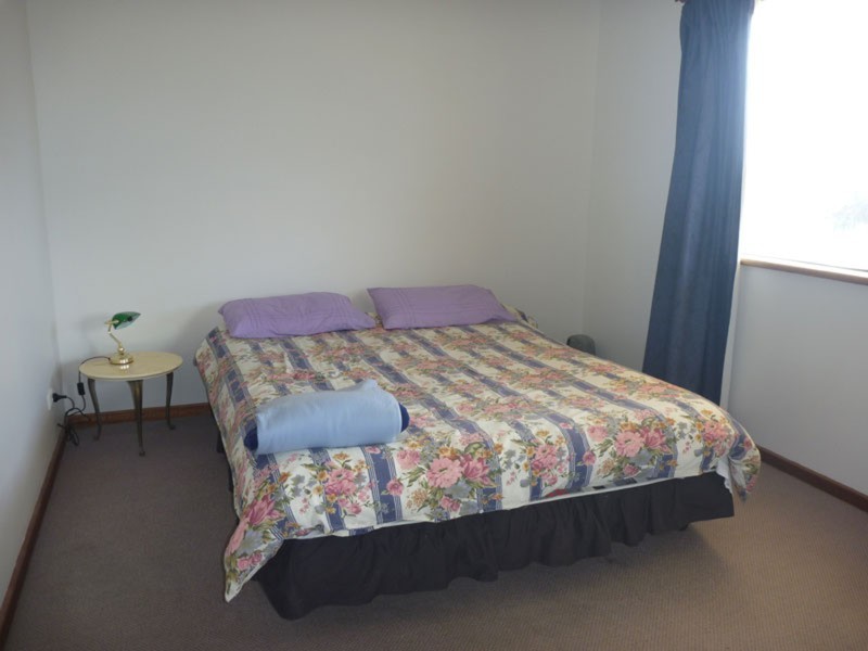 1 Dotterel Street, Marion Bay SA 5575