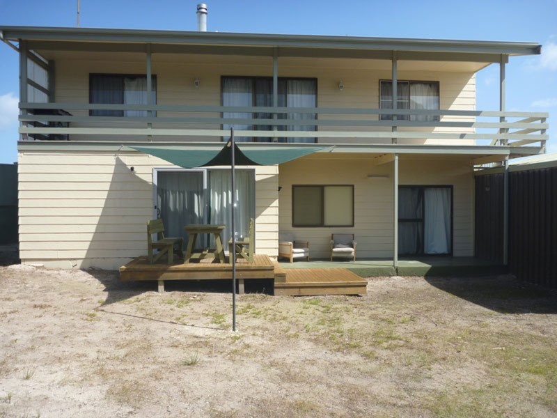 1 Dotterel Street, Marion Bay SA 5575