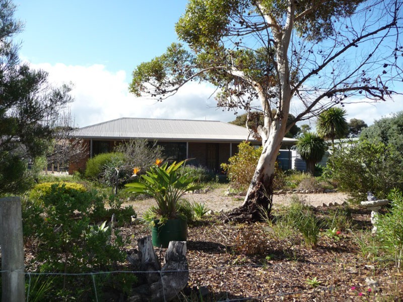 11 Giles Street West, Coobowie SA 5583