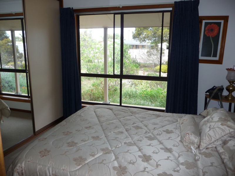 11 Giles Street West, Coobowie SA 5583