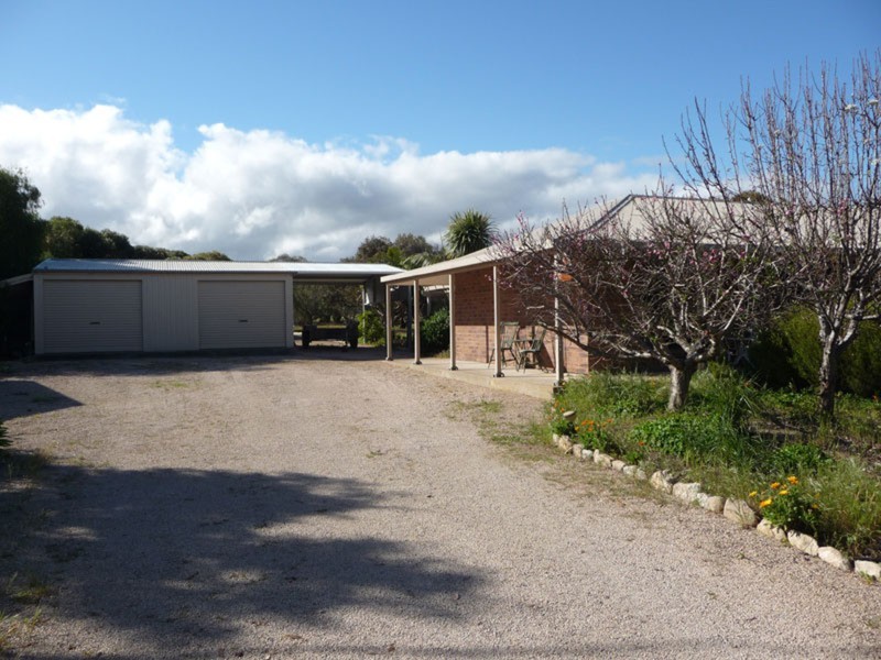 11 Giles Street West, Coobowie SA 5583