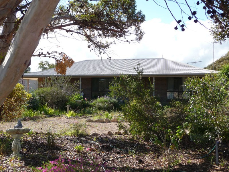 11 Giles Street West, Coobowie SA 5583