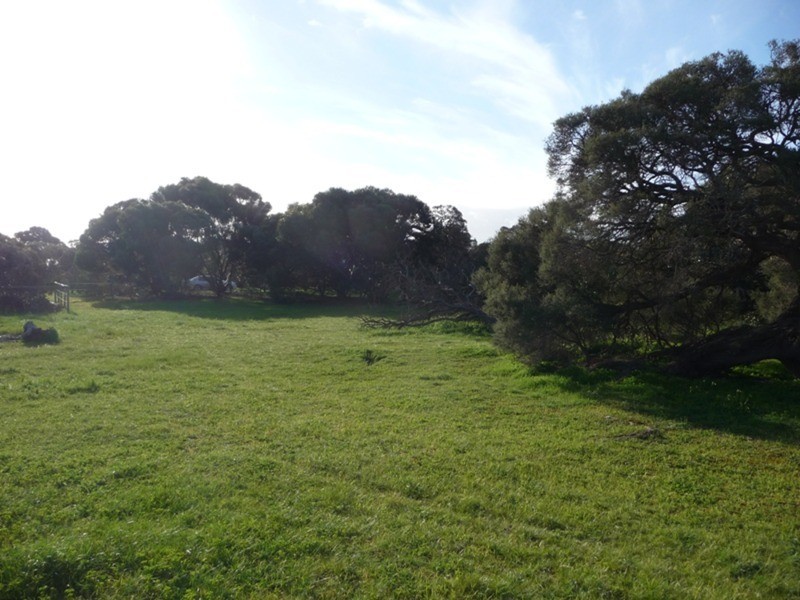 6 – 8 West Terrace, Wool Bay SA 5575