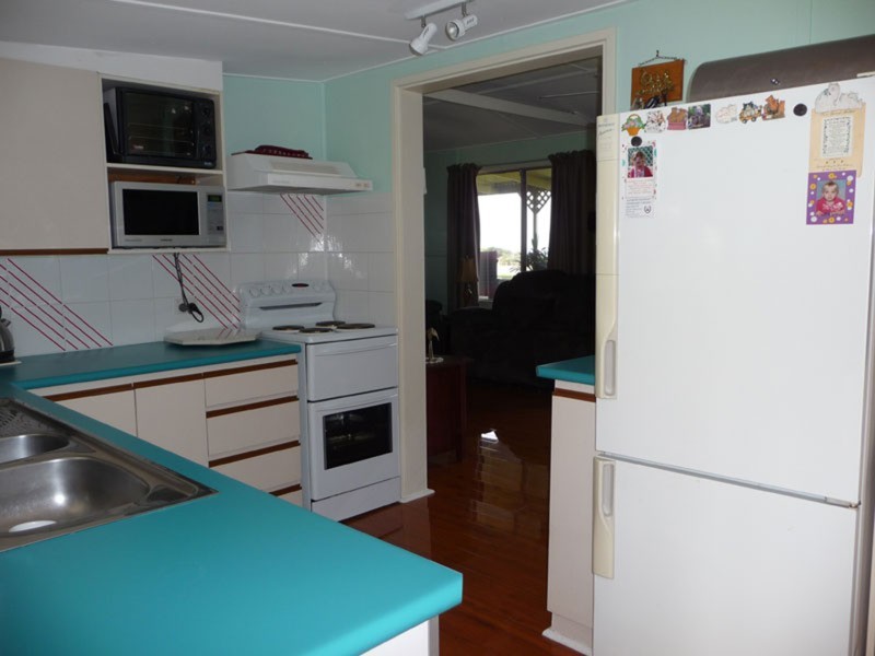 16 Esplanade, Wool Bay SA 5575