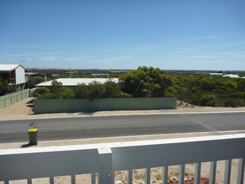 6 Shearwater Crescent, Marion Bay SA 5575