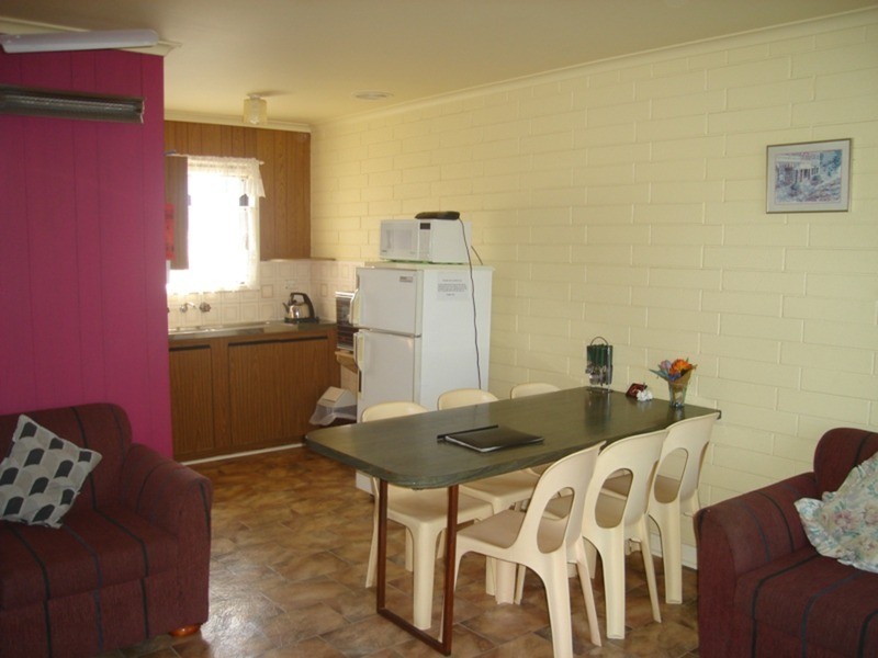 11 The Esplanade, Wool Bay SA 5575