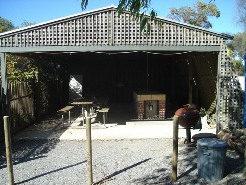 11 The Esplanade, Wool Bay SA 5575