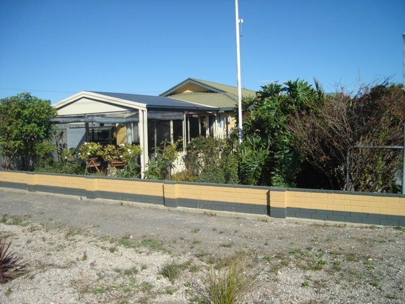 11 The Esplanade, Wool Bay SA 5575