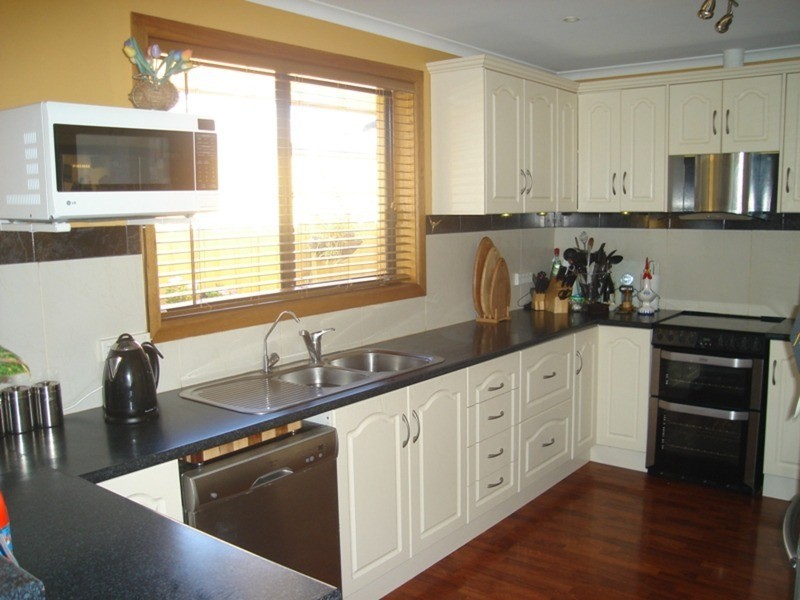 11 The Esplanade, Wool Bay SA 5575