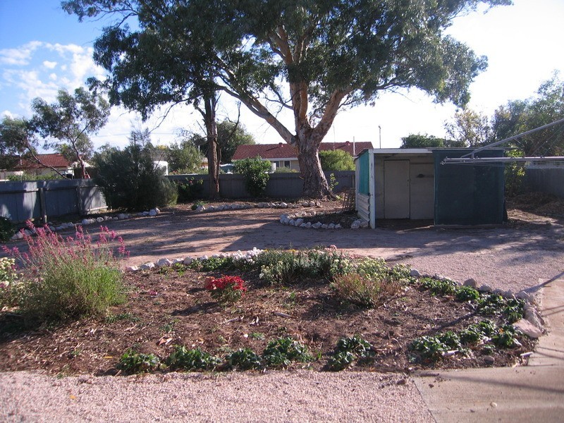 27 Eighth Street, Minlaton SA 5575