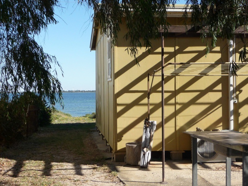 64 Hickeys Drive, Coobowie SA 5583