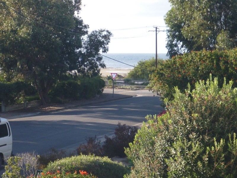 13 Bennett Street, Port Vincent SA 5581