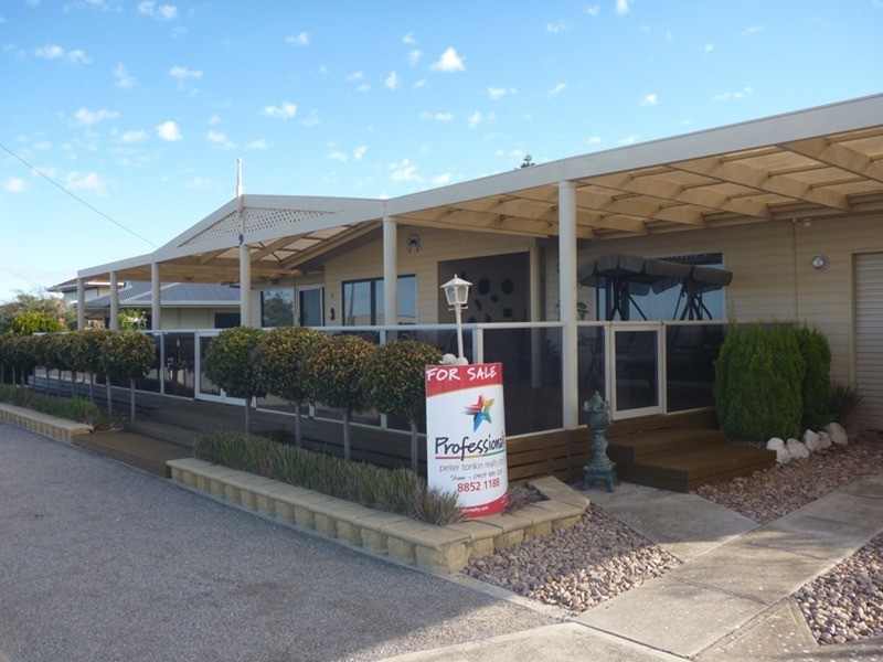 9 Smith  Street, Port Vincent SA 5581