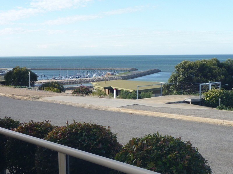 9 Smith  Street, Port Vincent SA 5581