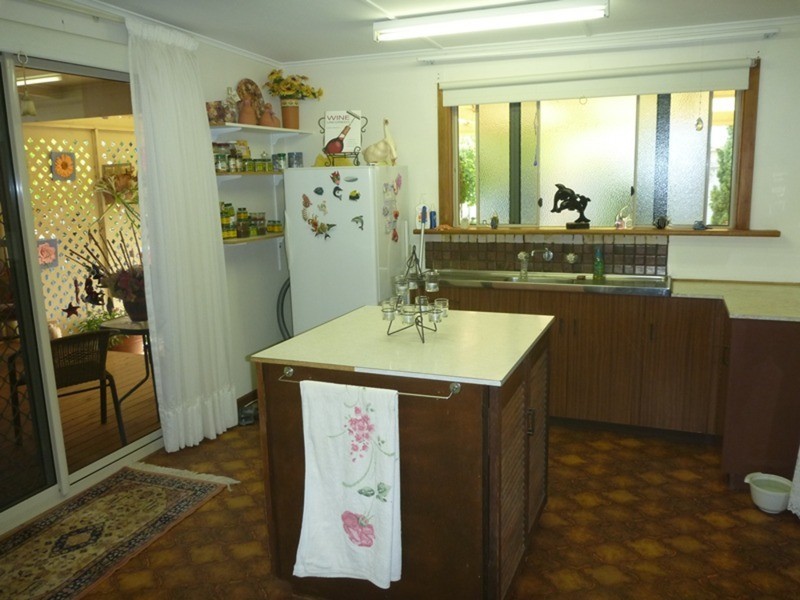 9 Smith  Street, Port Vincent SA 5581