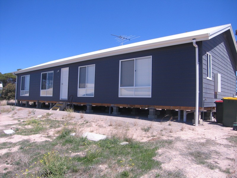5 John Robb  Court, Port Vincent SA 5581