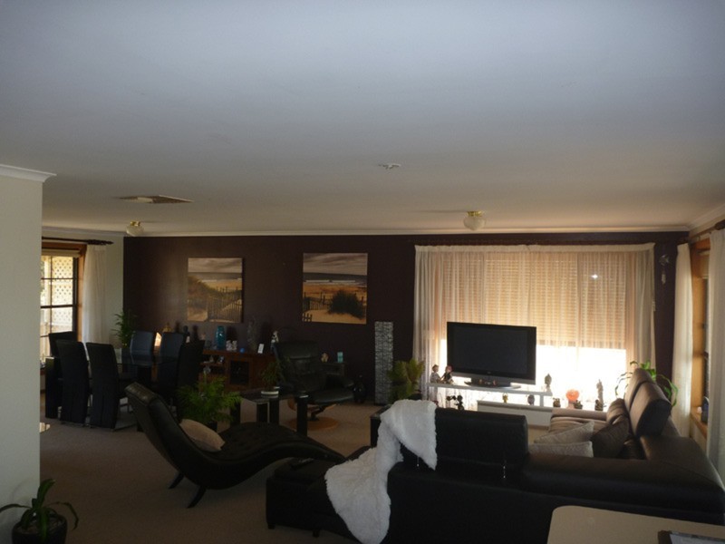 25 Captain Hutchinson Drive, Point Turton SA 5575
