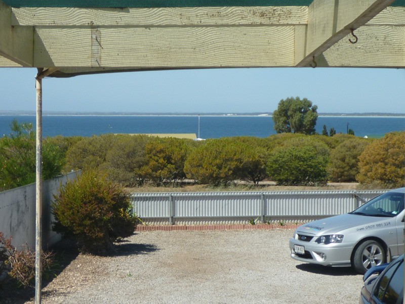 25 Captain Hutchinson Drive, Point Turton SA 5575