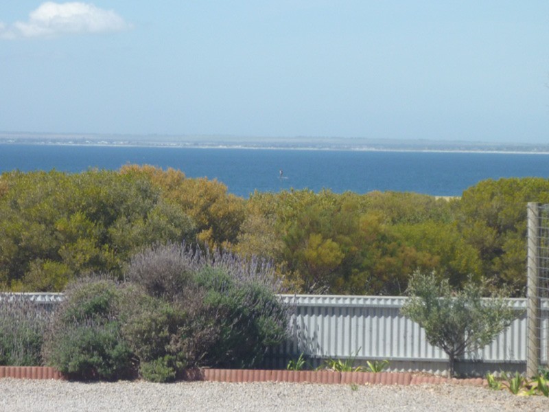 25 Captain Hutchinson Drive, Point Turton SA 5575