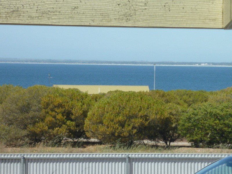 25 Captain Hutchinson Drive, Point Turton SA 5575