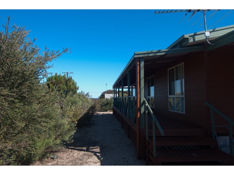 3 McEachern’s Beach Road, Port Moorowie SA 5576