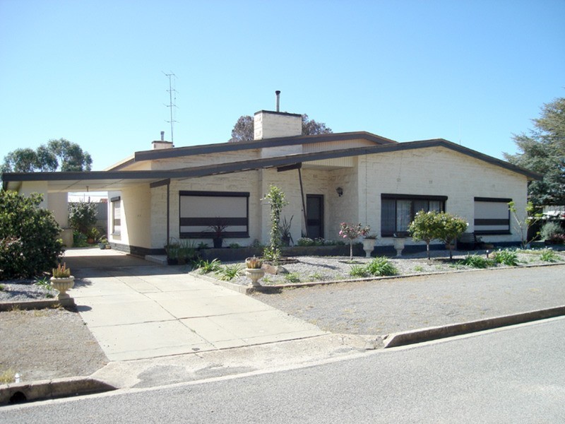 2 Park  Terrace, Minlaton SA 5575