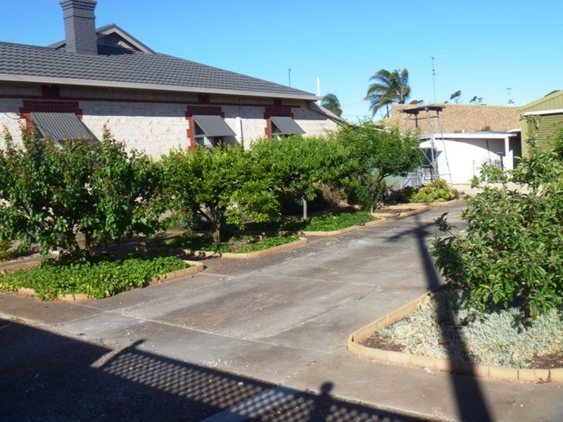 28 Second Street, Minlaton SA 5575