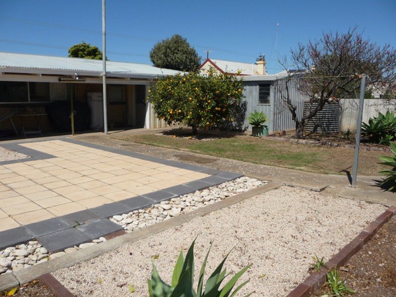 32 The Esplanade, Wool Bay SA 5575