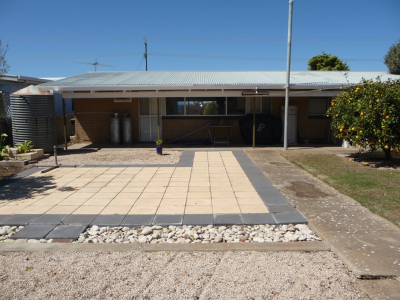 32 The Esplanade, Wool Bay SA 5575