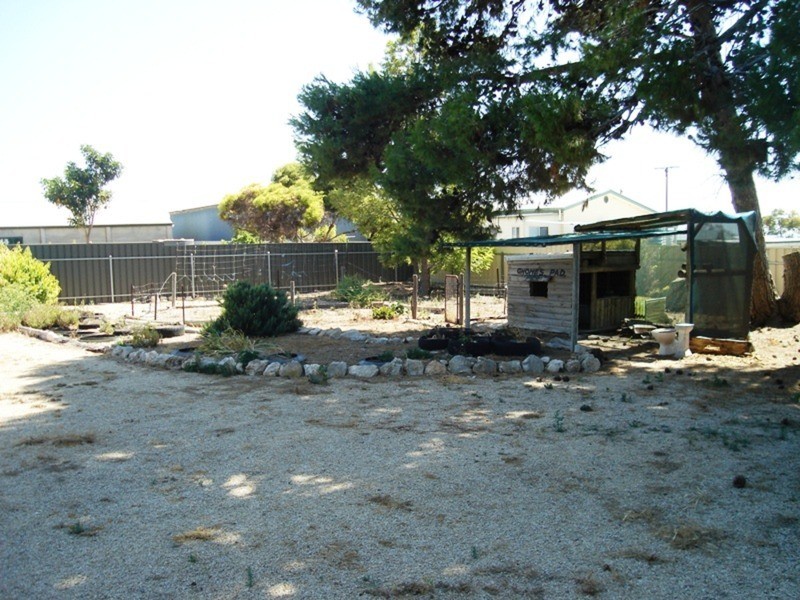 8 Third Street, Warooka SA 5577